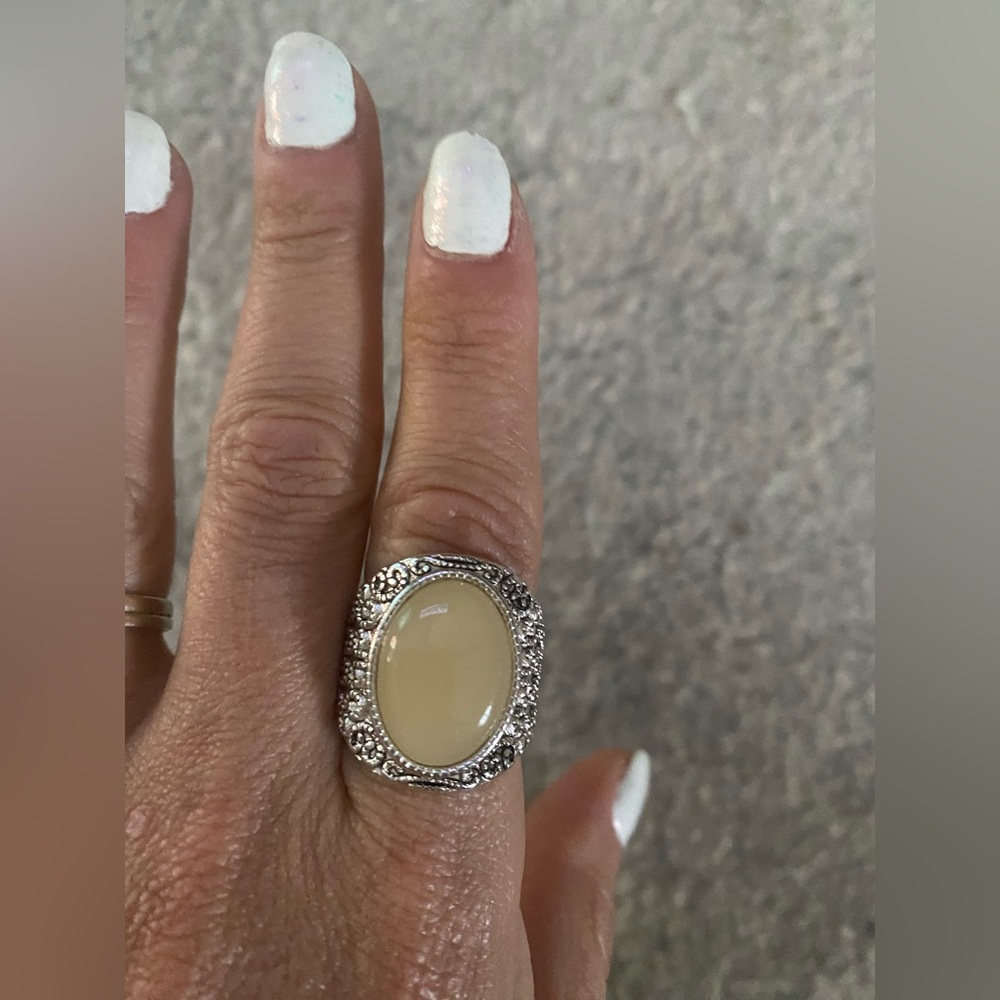 Like new!! Statement Ring- Size 7